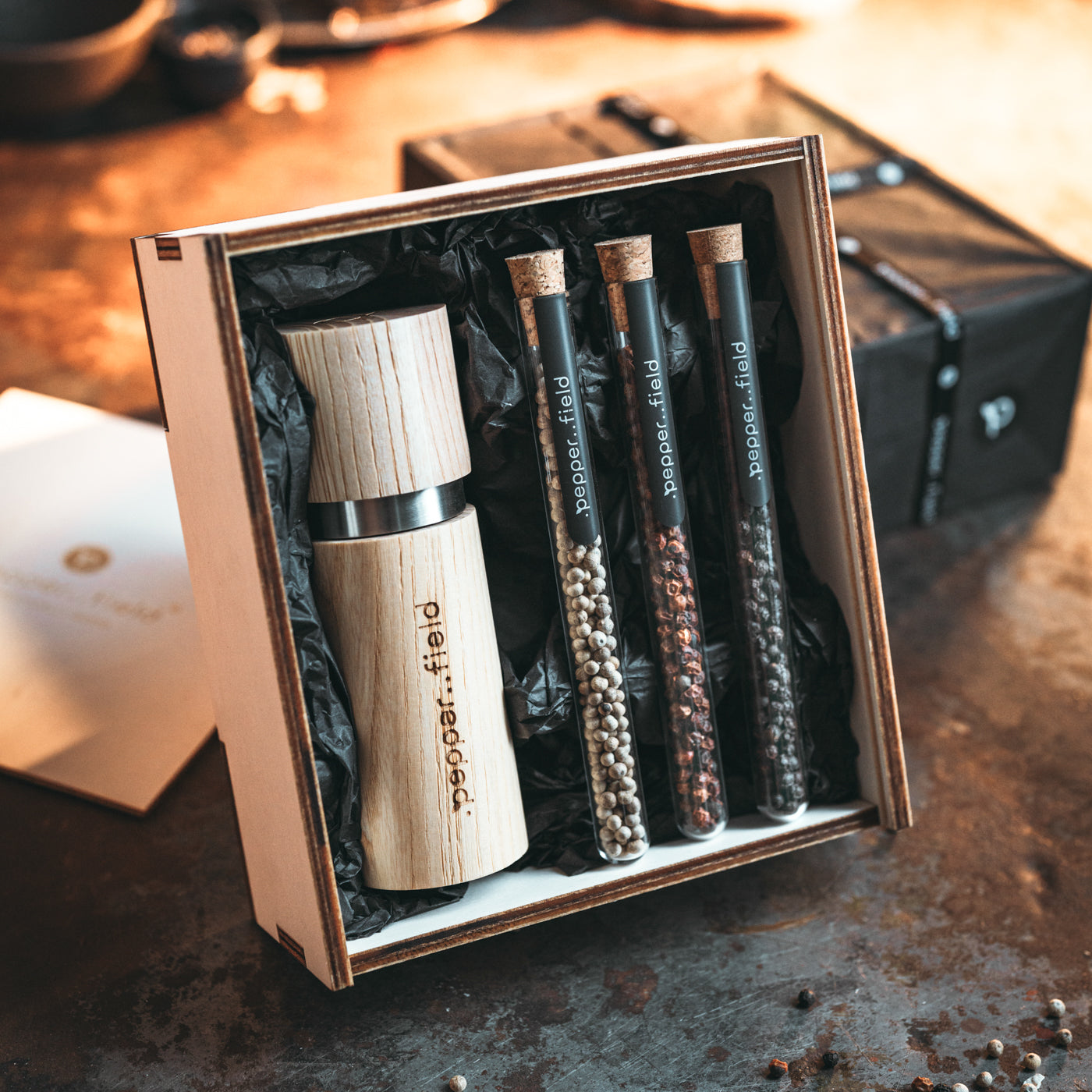 Kampot  pepper - set of tube with grinder in gift box (3x10g)